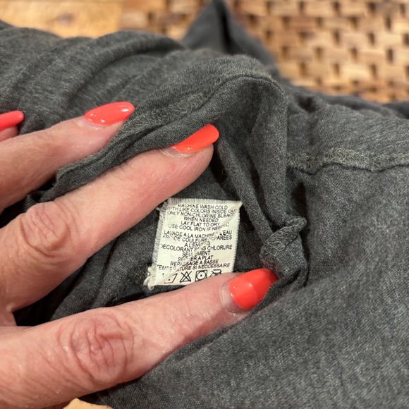 Theory Gray Long Sleeve‎ Turtleneck Top Stretchy Made in Peru P/TP - Picture 9 of 10